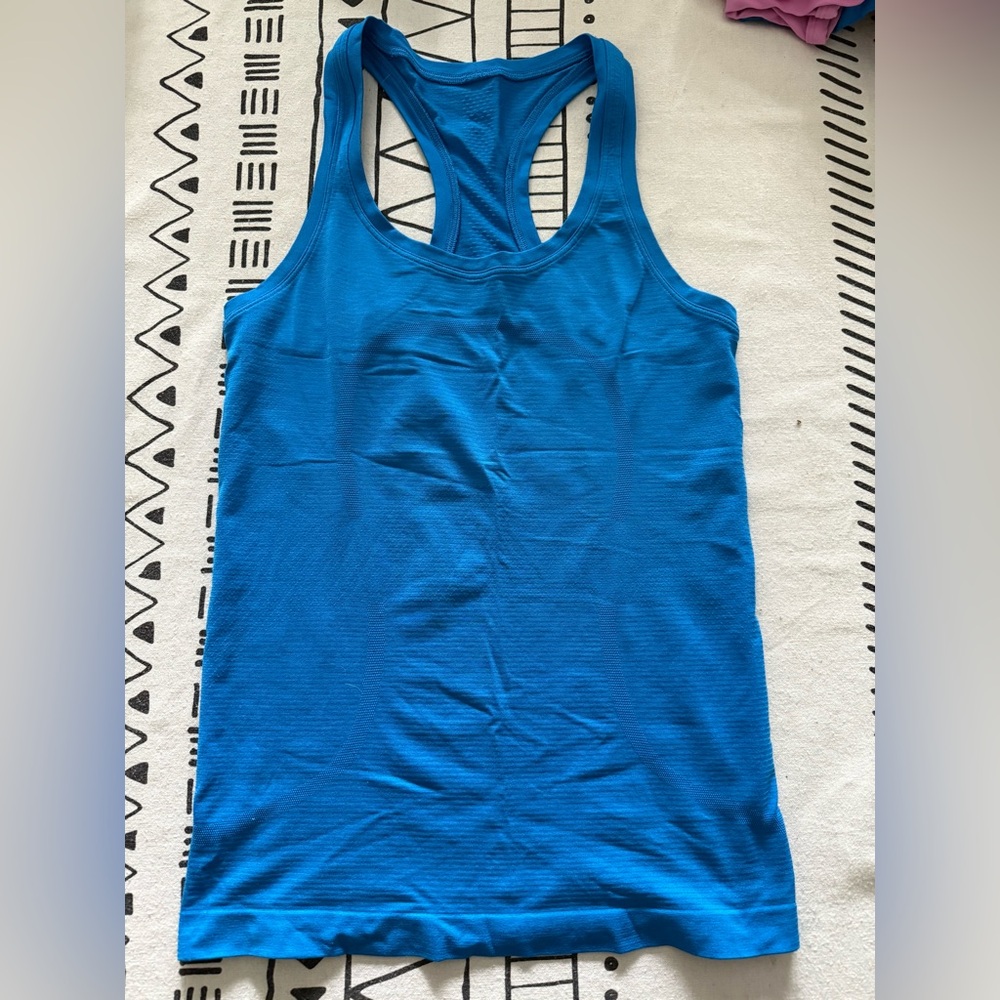 Lululemon Poolside Swiftly RB 4